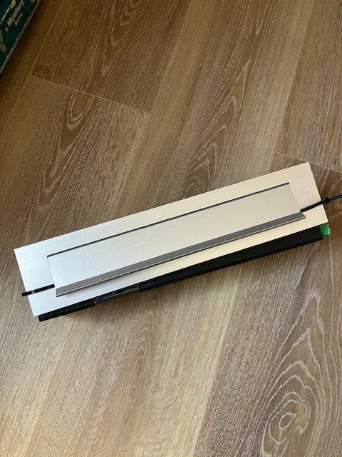 Brievenbus aluminium AXA, Tuin en Terras, Ophalen, Brievenbusklep, Aluminium, Zo goed als nieuw