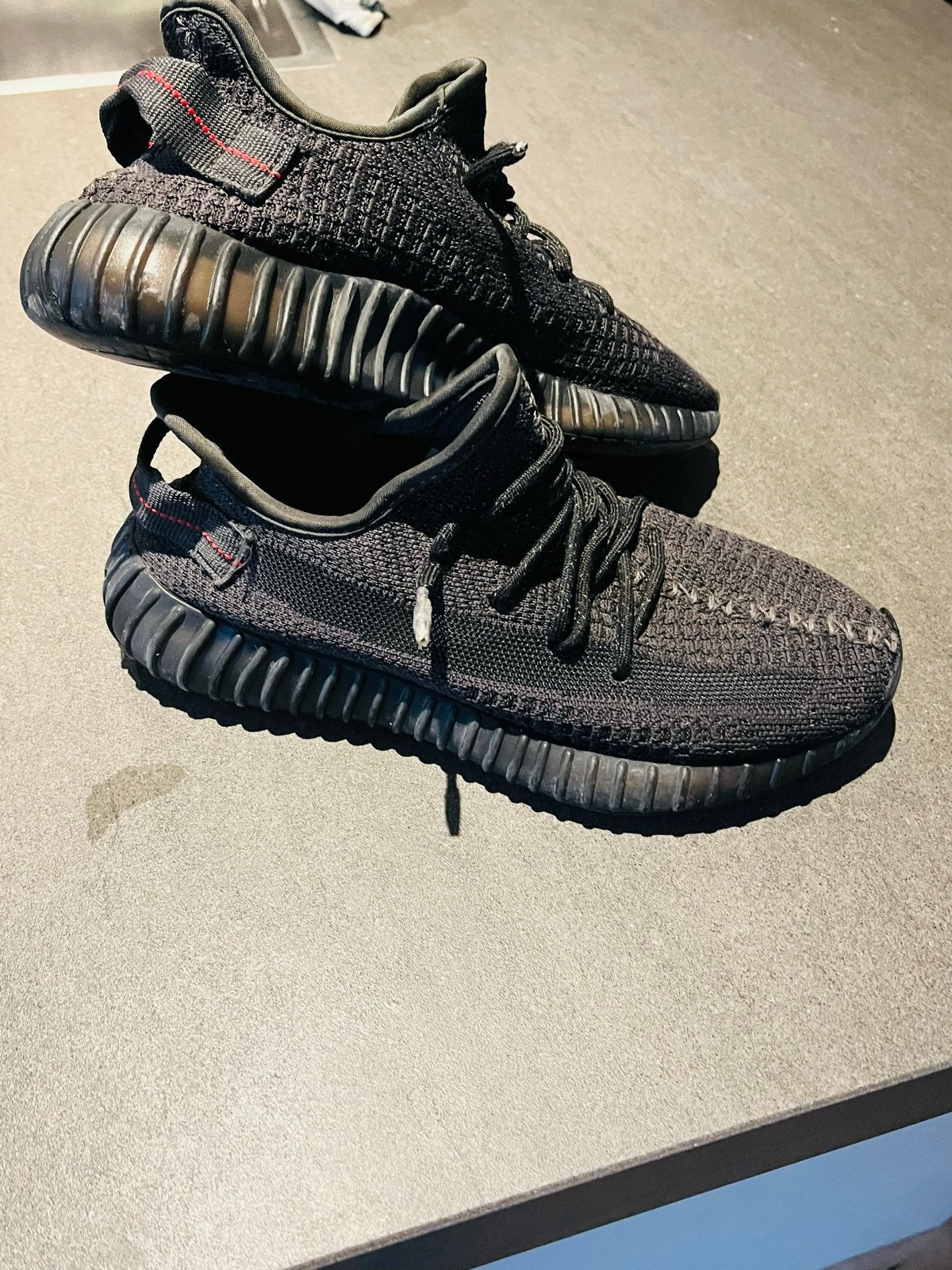 Adidas Yeezy 350s - Zo goed als nieuw, maat 39, Ophalen of Verzenden, Zo goed als nieuw, Sneakers of Gympen