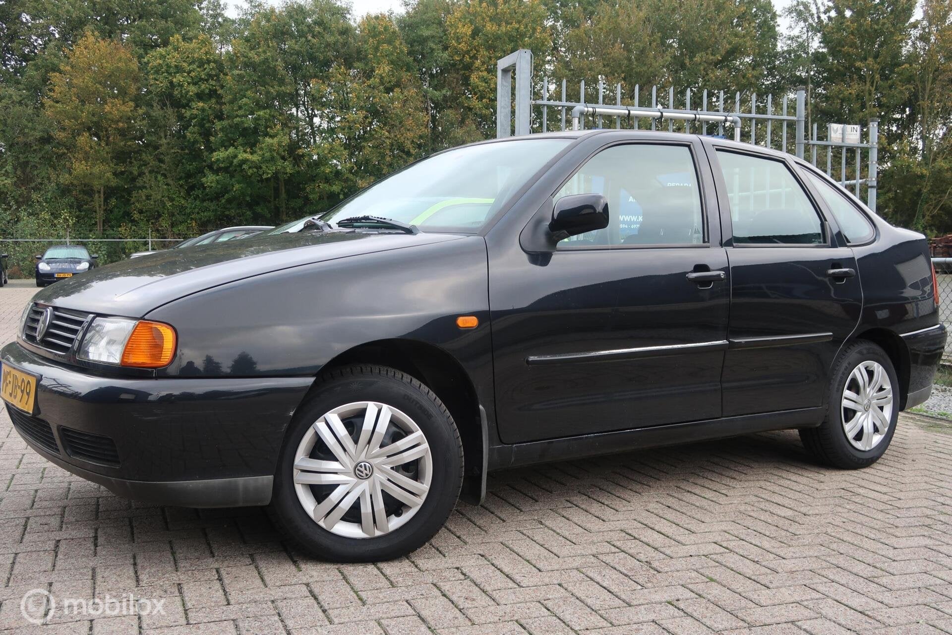 Volkswagen Polo 1.4, Auto's, Stof, Gebruikt, Zwart, Origineel Nederlands