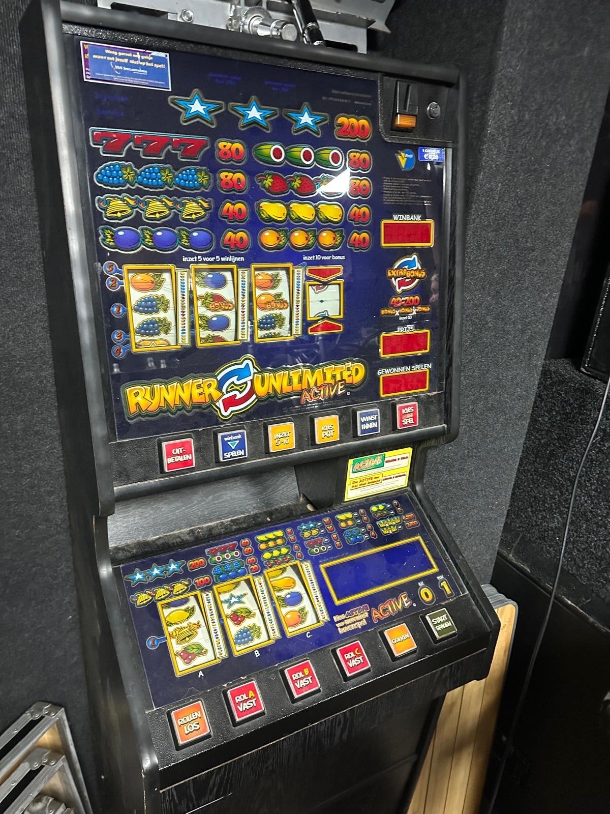 Runner Unlimited Active fruitautomaat, Euro, Ophalen, Gebruikt