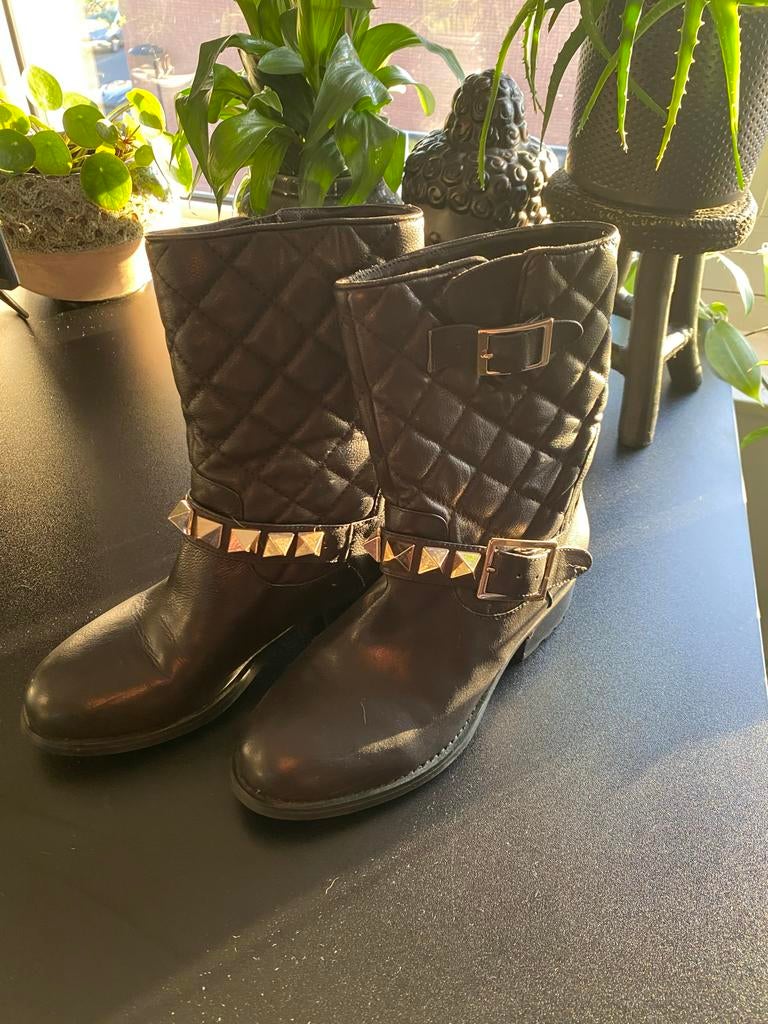 Zwartelaarzen met studs van Glamorous, Ophalen of Verzenden, Gedragen, Zwart, Lage of Enkellaarzen