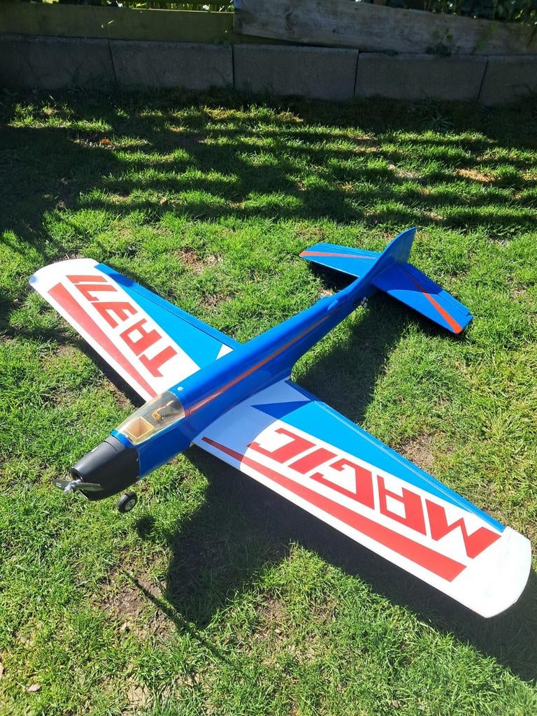 Magic 40 Elektro RC Vliegtuig met Servo's, Motor, Regelaar, Ophalen, Gebruikt, Elektro