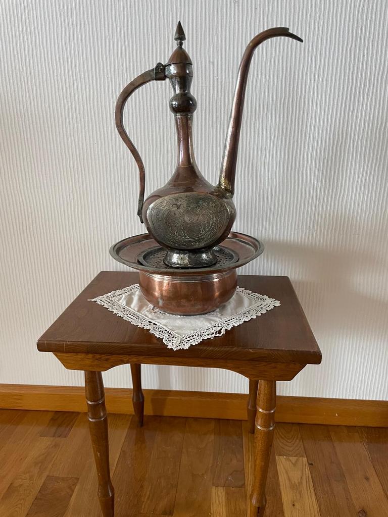 Vintage Koperen Schenkkan met Gedetailleerd Patroon, Antiek en Kunst, Ophalen, Koper