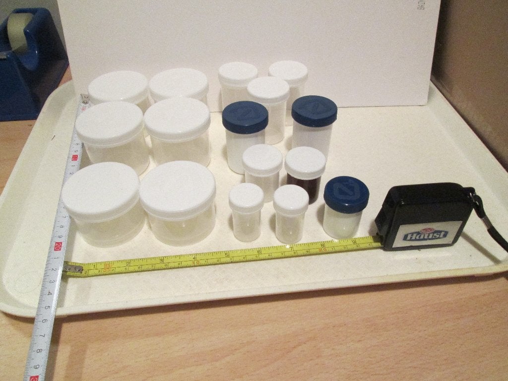 Plastic potjes 16 stuks diverse formaten. Alles in één koop, Hobby en Vrije tijd, Ophalen of Verzenden, Zo goed als nieuw, Overige typen