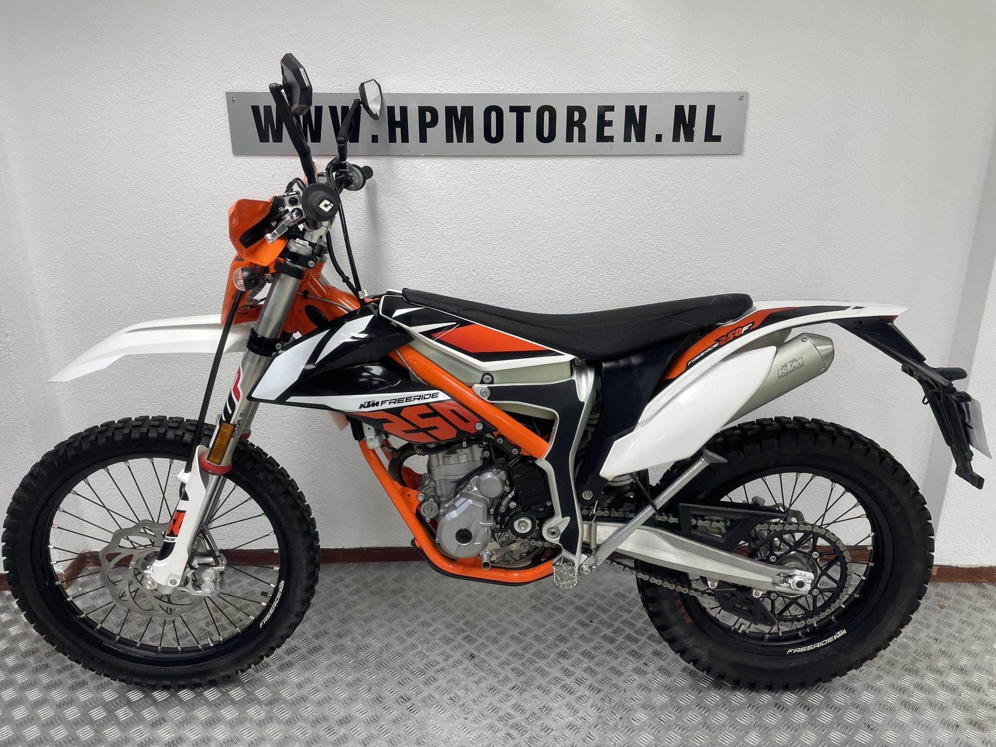 KTM FREERIDE 250 F 4T BOVAGGARANTIE 726 KM. ! 1e EIG., 250 cc, Bedrijf, Toermotor, KTM Sportmotorcycle Nederland
