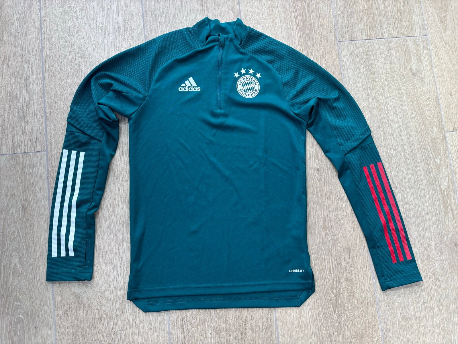 Adidas FC Bayern München Trainingsshirt XS, Maat XS of kleiner, Ophalen of Verzenden, Zo goed als nieuw, Shirt