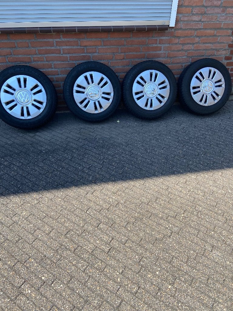 Winterbanden voor Volkswagen UP, Ophalen, 14 inch, Gebruikt, 175 mm