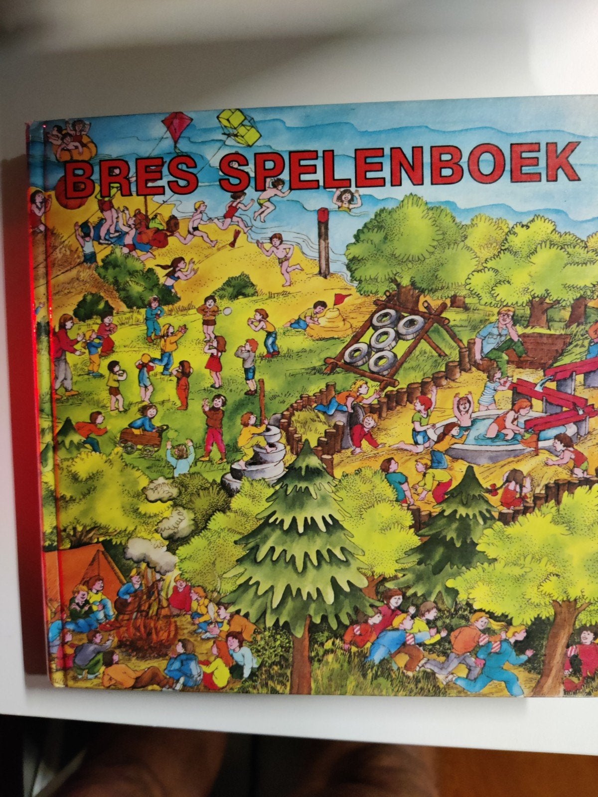Bres Spelenboek - Klassiek Kinderboek vol Spelletjes, Ophalen of Verzenden, Gebruikt, Overige merken