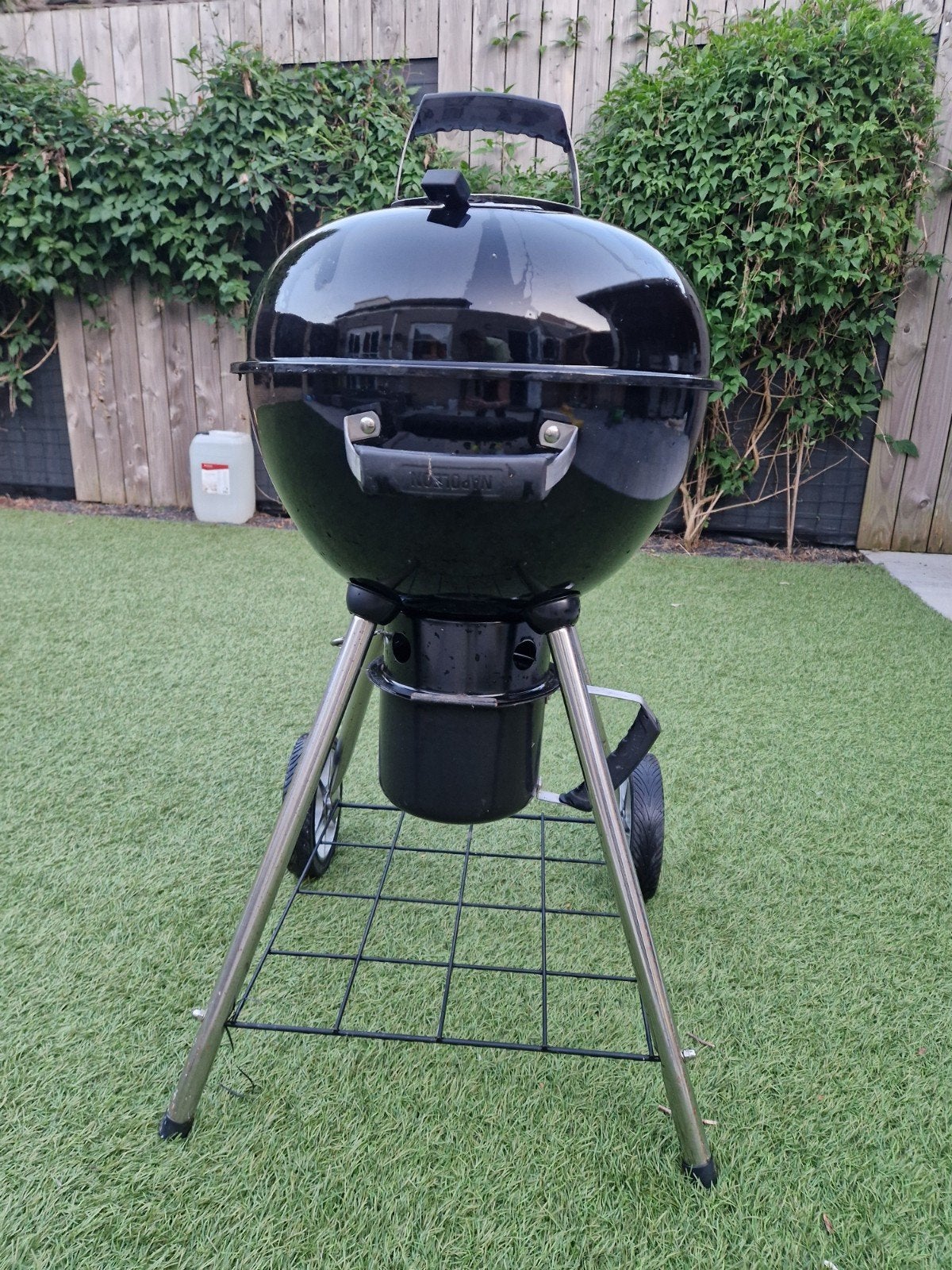 Weber BBQ Napoleon, Ophalen, Zo goed als nieuw, WEBER BBQ