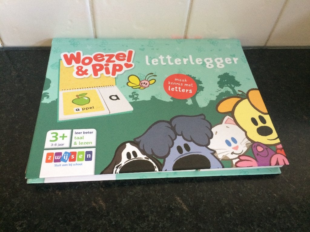 Woezel & Pip letterlegger Guusje Nederhorst - Zwijsen ZGAN!, Ophalen of Verzenden, Zo goed als nieuw, Taal en Lezen
