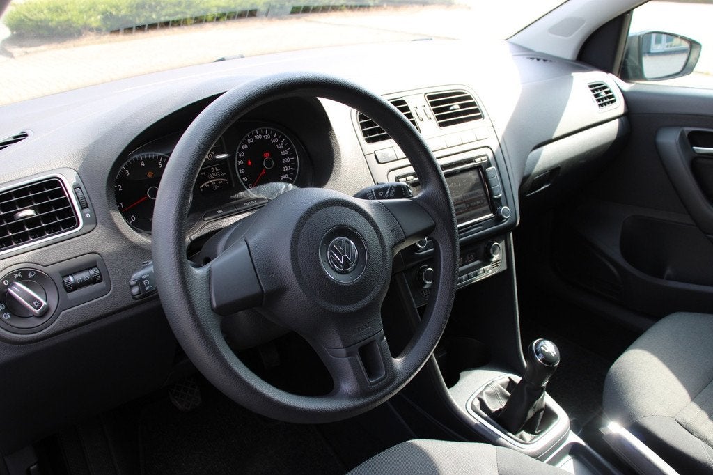 Volkswagen POLO 1.2 TSI Comfortline Cruise Stoelverw PDC BT, Auto's, Volkswagen, Voorwielaandrijving, Euro 5, Gebruikt, Zwart
