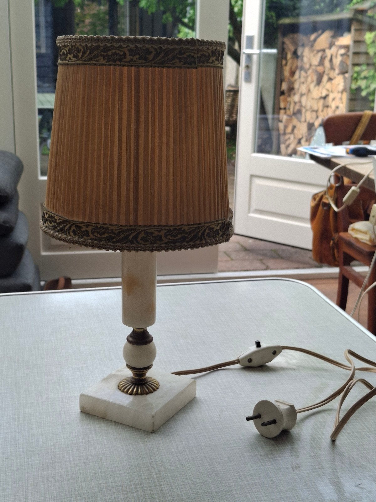 Vintage tafellamp met marmeren voet en plissé kap - 38 cm, Ophalen of Verzenden