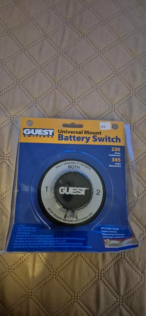 GUEST 2111A DUAL BATTERY SWITCH WITH 4 WAY SELECTOR BOAT ELE, Ophalen of Verzenden, Nieuw