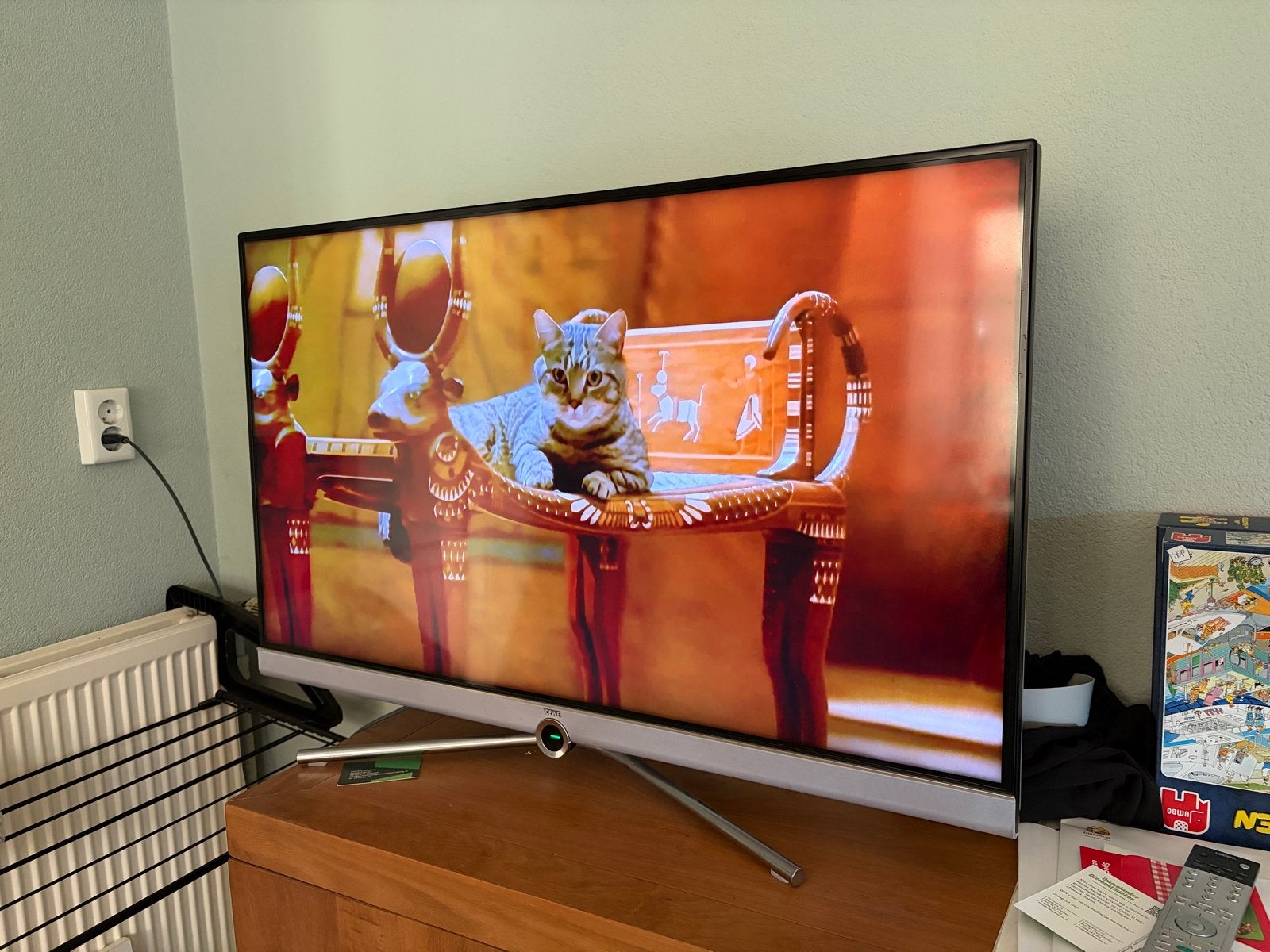 Foto 2 van Loewe Connect 40 UHD LED TV