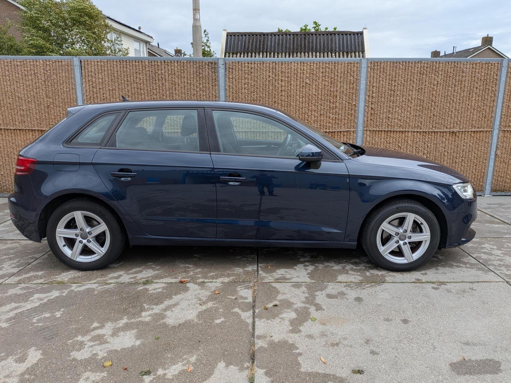 Audi A3 Sportback 35 TFSI CoD Pro Line1e.eigdeal.onh, Auto's, Voorwielaandrijving, 4 cilinders, Blauw, Bedrijf