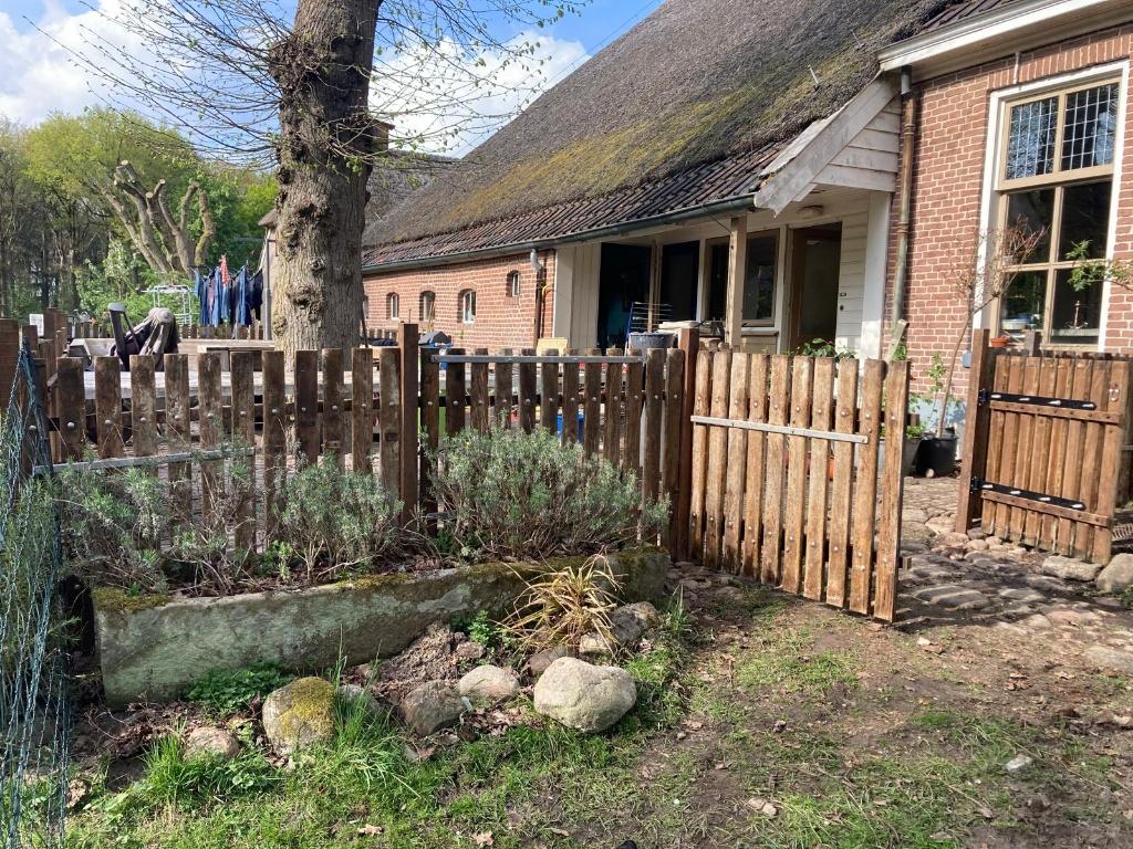 hekwerk hardhout azobe, Tuin en Terras, Palen, Balken en Planken, Gebruikt, Overige typen, Minder dan 180 cm, Hardhout, Ophalen