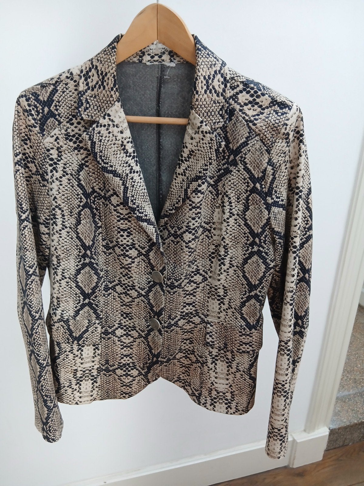 M superleuk jasje slangenprint ecru zwart merk Helena Hart, Maat 38/40 (M), Overige kleuren, Zo goed als nieuw, Jasje