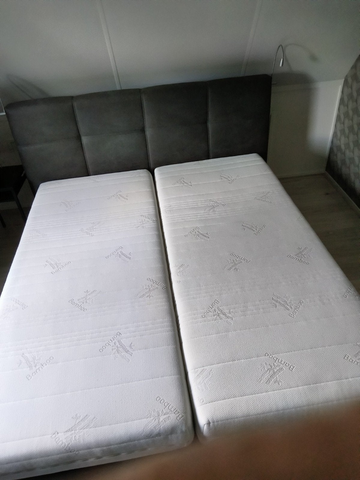 Boxspring, Huis en Inrichting, Slaapkamer | Bedden, Zo goed als nieuw, Tweepersoons, Stof, Ophalen of Verzenden