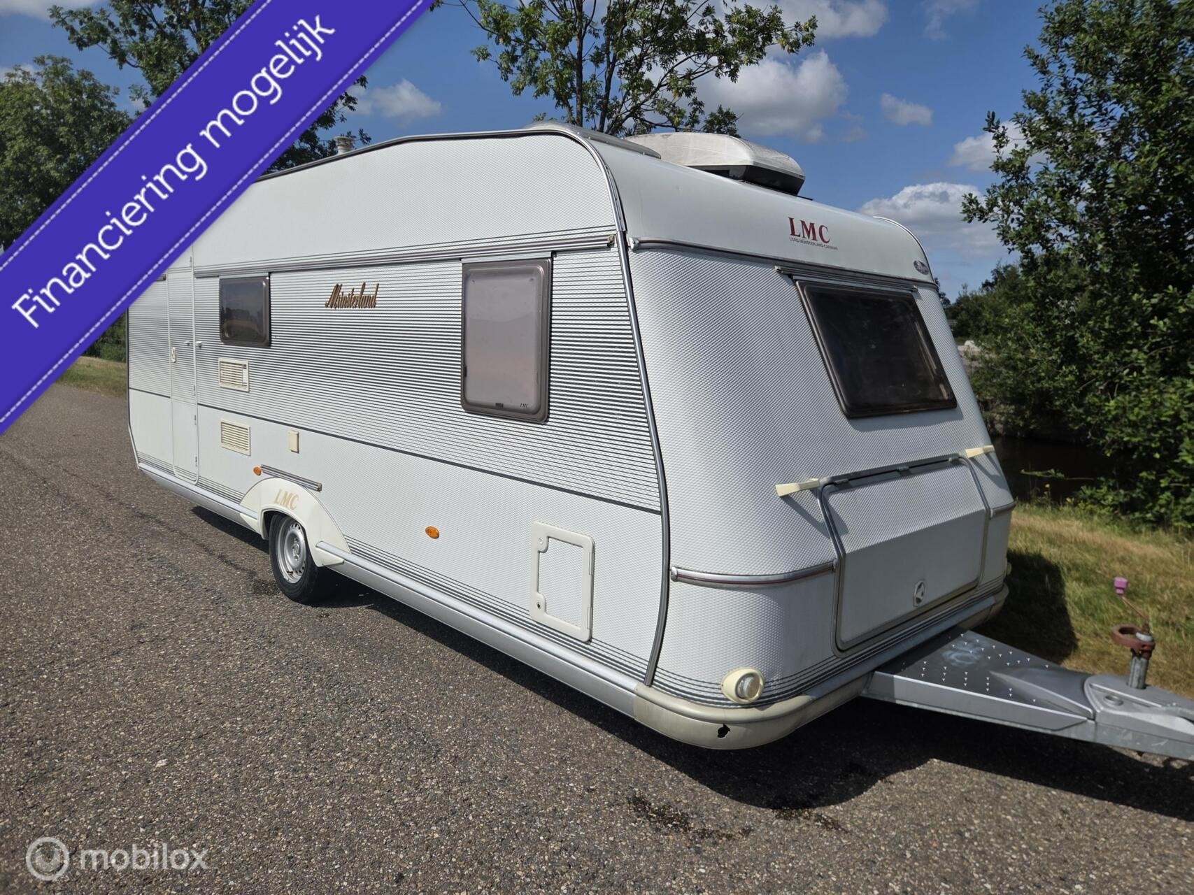Lmc Münsterland 560 (kmfe) stapelbed 6 persoons, Caravans en Kamperen, Caravans, Rondzit, Overige typen, Bedrijf, Koelkast