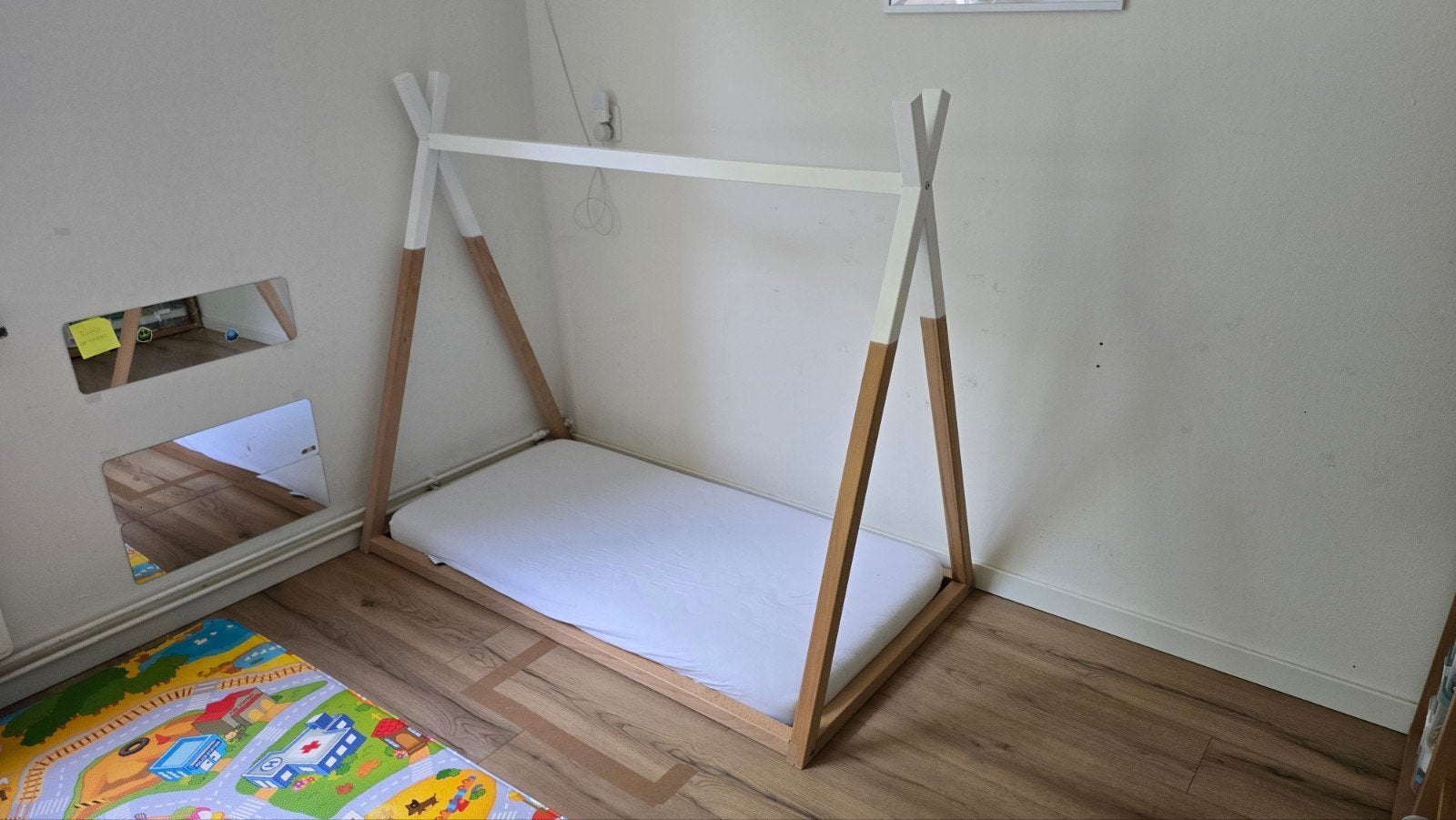 Tipi bed met matras 80x160 - Gebruikt, hoes wasbaar, Ophalen, Gebruikt, 70 tot 85 cm, Matras