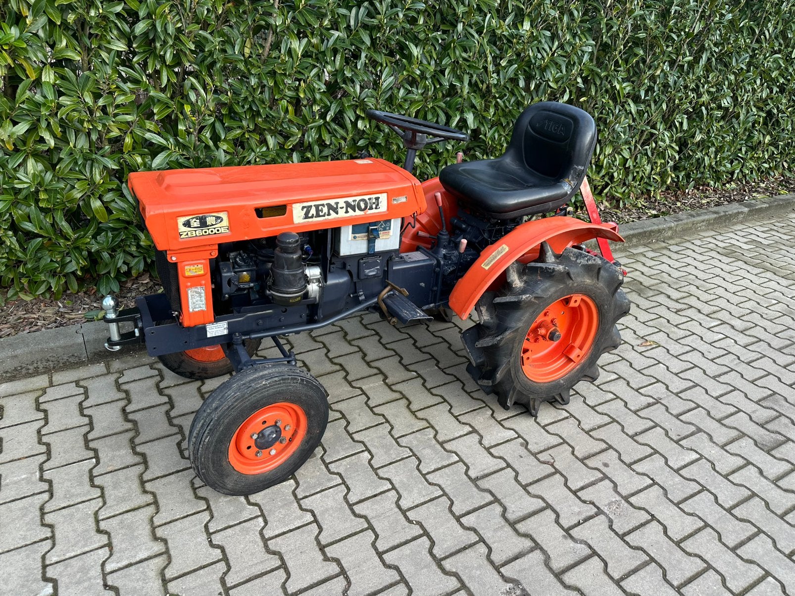 Kubota B6000 minitrekker, Ophalen, Gebruikt, Versnellingen, 90 tot 120 cm