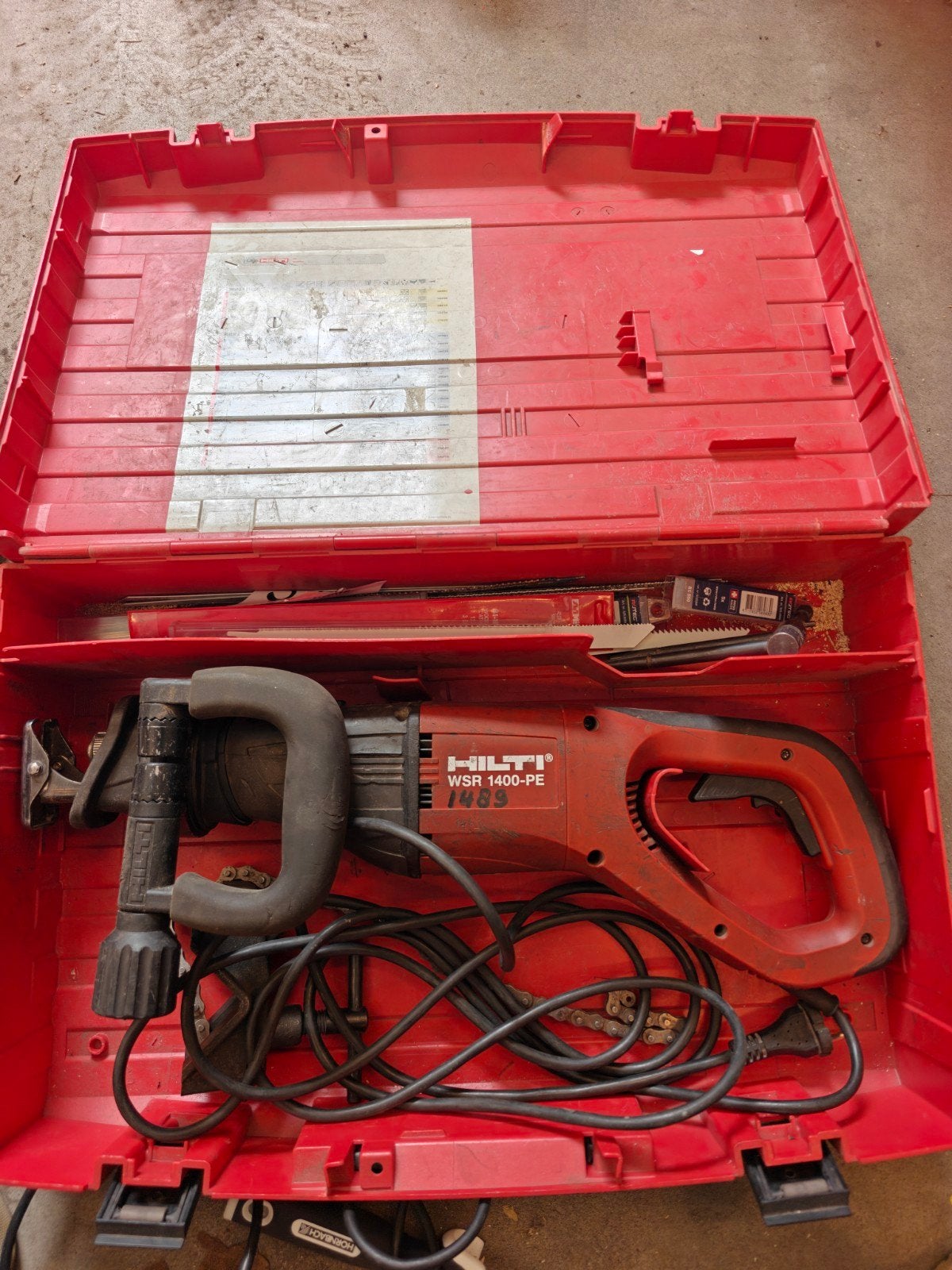 Hilti WSR 1400-PE Reciprozaag met koffer en zaagbladen, Ophalen of Verzenden