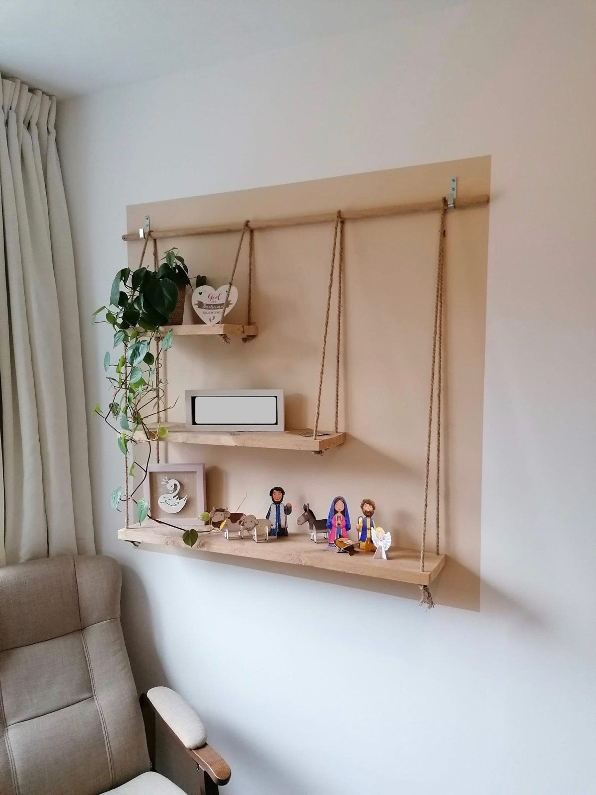 Houten wandplank met touw en stok - 120 cm, Ophalen, Zo goed als nieuw