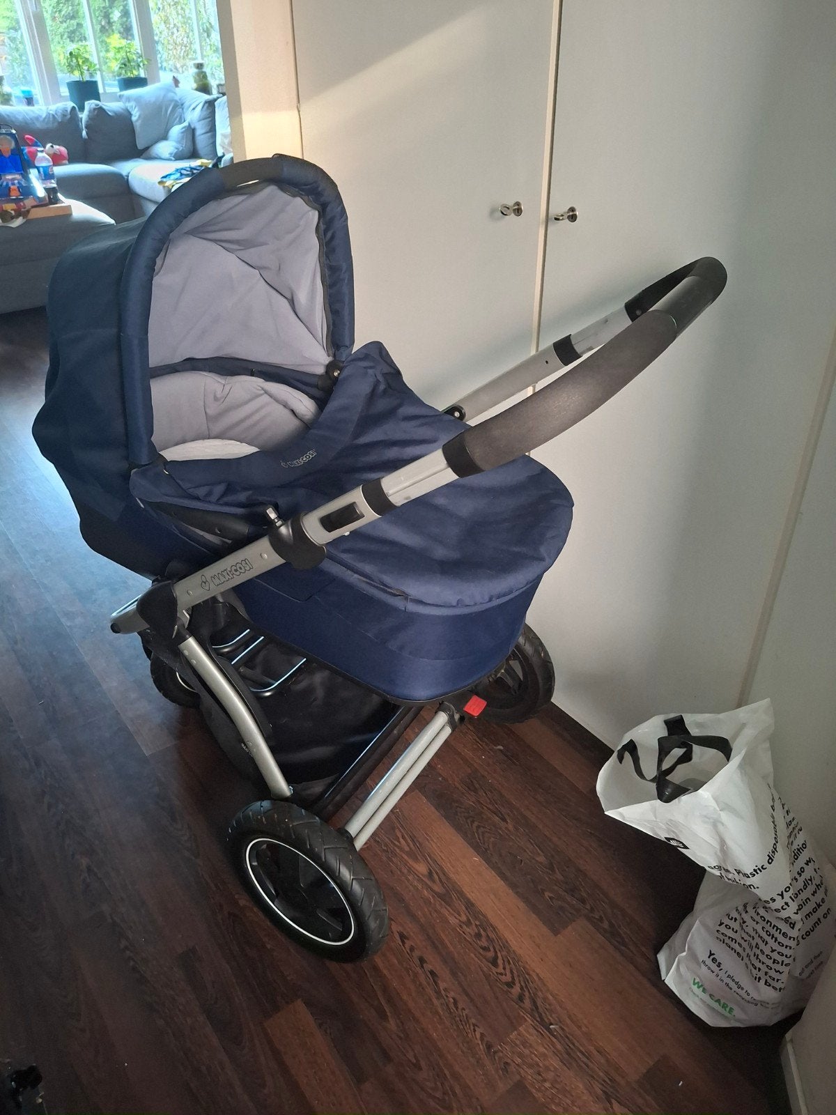 Maxi Cosi Mura 3-wieler met buggyzitje en extra's, Ophalen