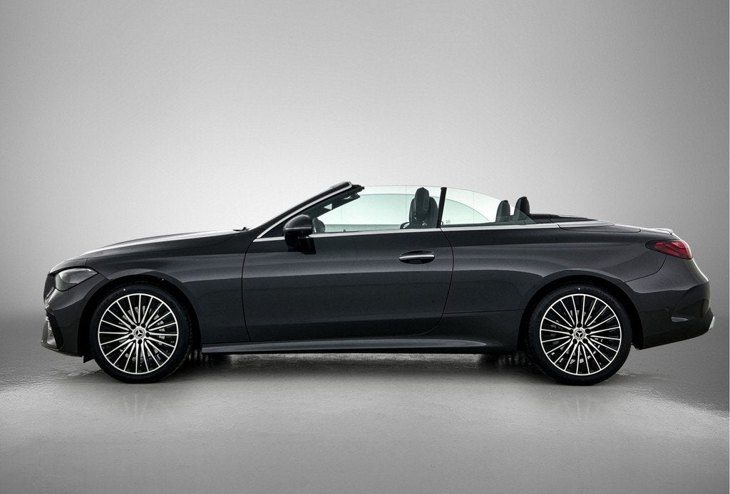 Mercedes-Benz CLE Cabriolet 200 AMG Line | Premium Plus pakk, Auto's, Mercedes-Benz, Automaat, Zwart, 4 cilinders, Cabriolet
