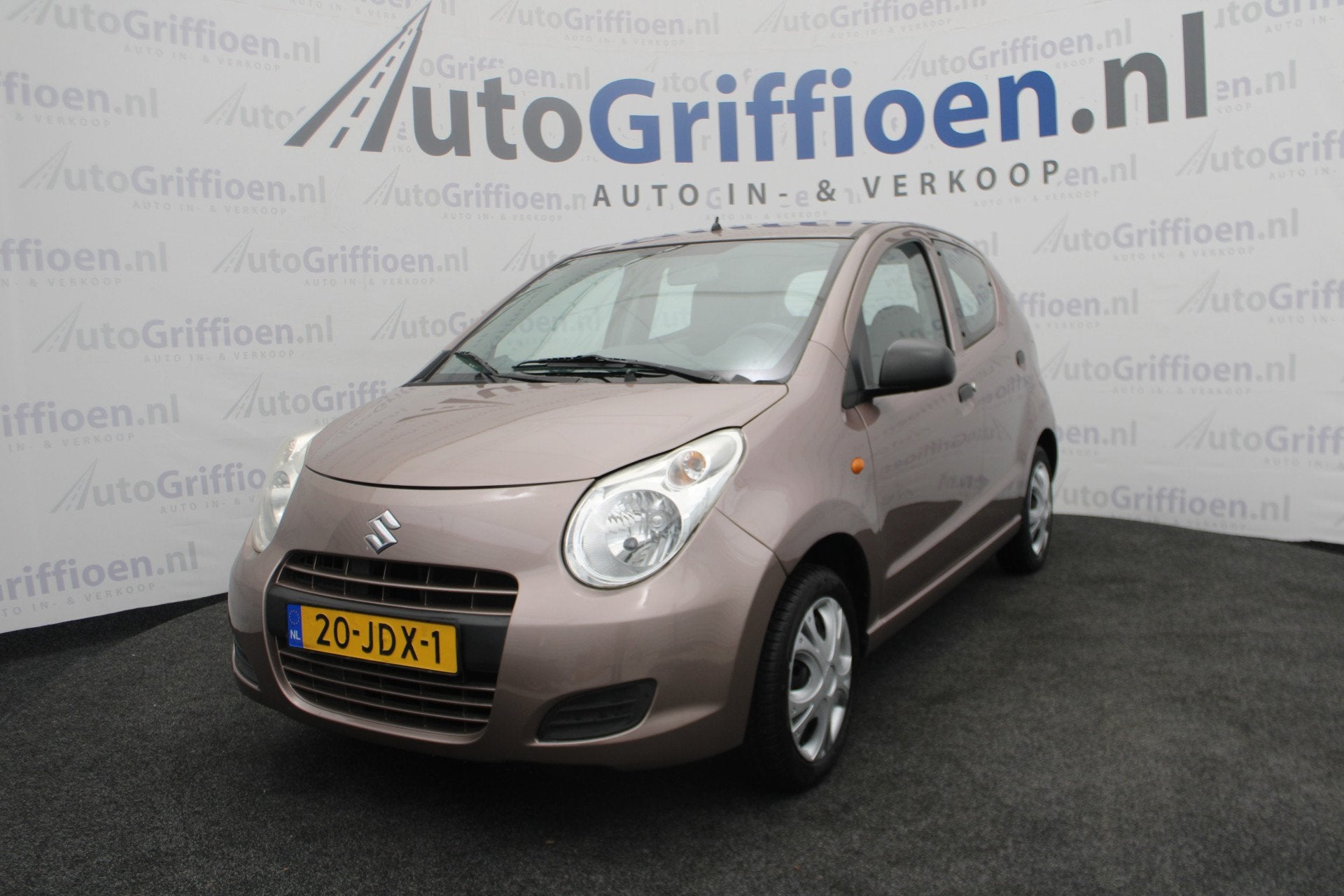 Suzuki Alto 1.0 Comfort nette 5-deurs Nieuwe APK bij aflever, Voorwielaandrijving, Euro 5, Stof, Gebruikt