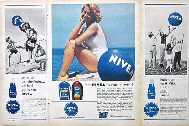 26 vintage advertenties reclames Nivea 1958-75 creme milk, Ophalen of Verzenden, Gebruikt, Overige typen