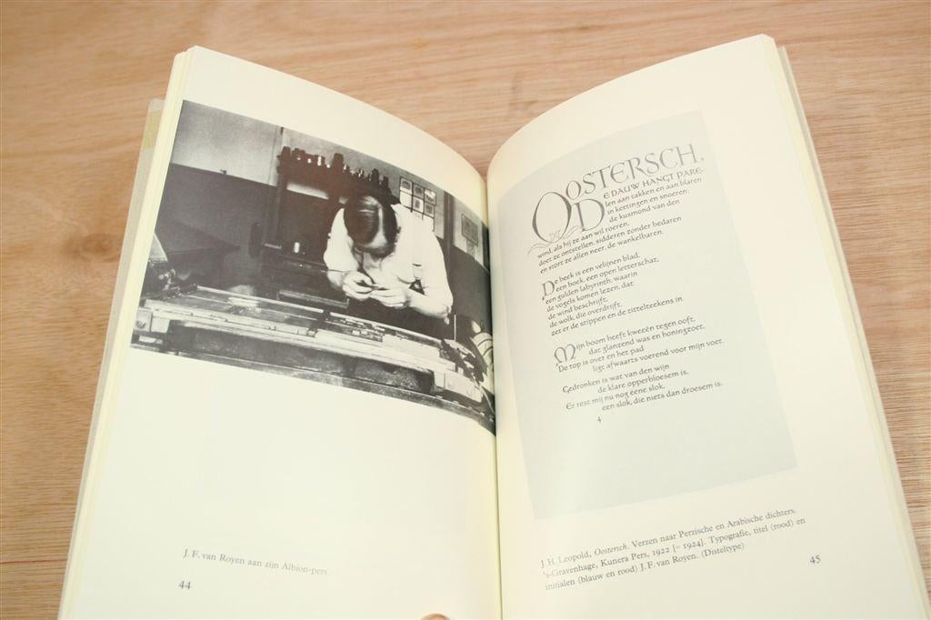 De Grote Vijf — Nederlandse Typografen & Letterontwerpers, Ophalen of Verzenden, Gelezen