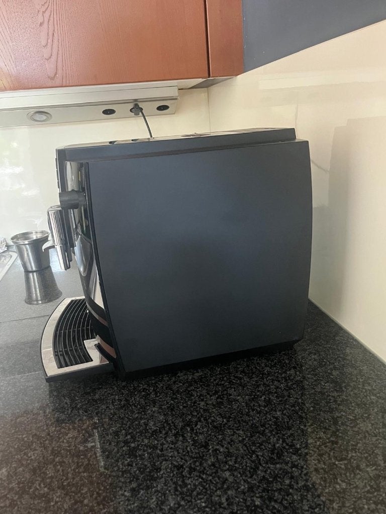 Foto 4 van Jura E60 Koffiemachine