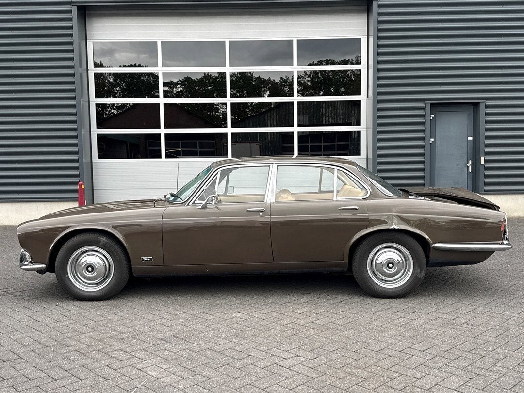 Jaguar XJ6 4,2, Auto's, Achterwielaandrijving, Gebruikt, Beige, Bruin