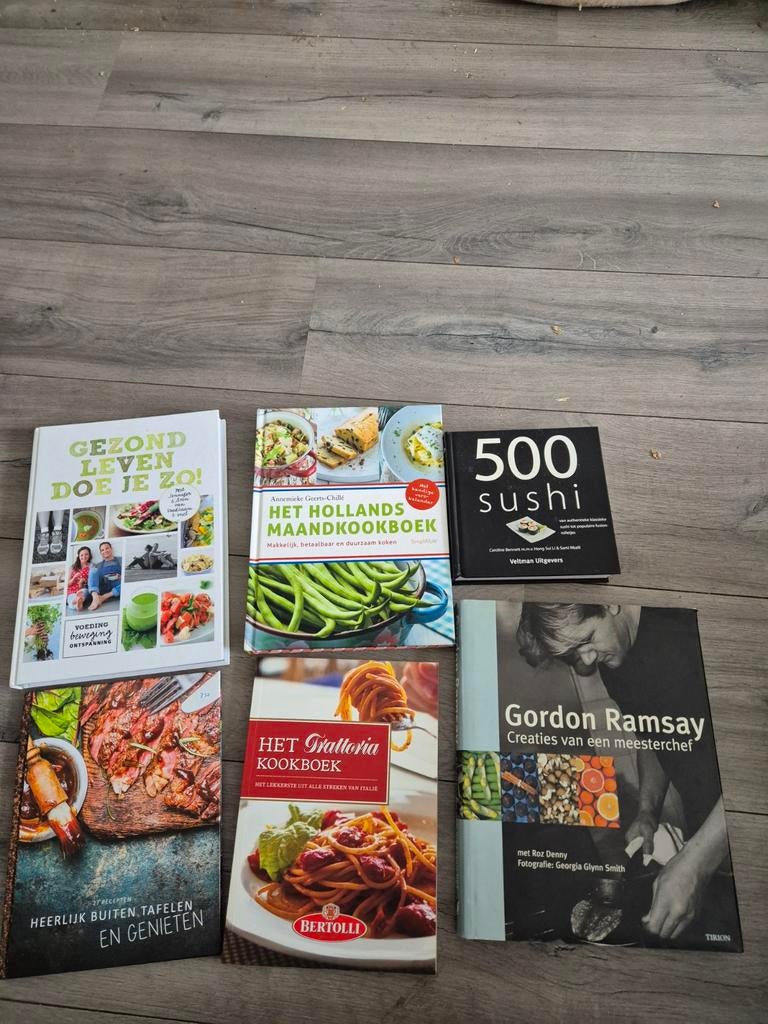 Kookboeken 13 stuks nu of nooit, Boeken, Kookboeken, Ophalen of Verzenden