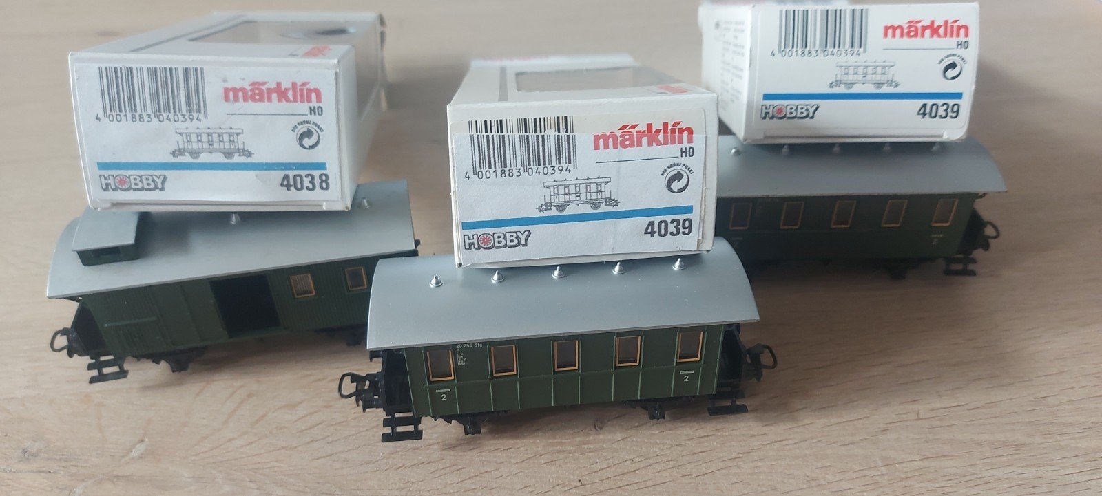 Märklin DB 2 pers en 1 bag rtg'n artnr 4038+4039 in ovp, Arnold, Gelijkstroom, Wagon, Ophalen of Verzenden