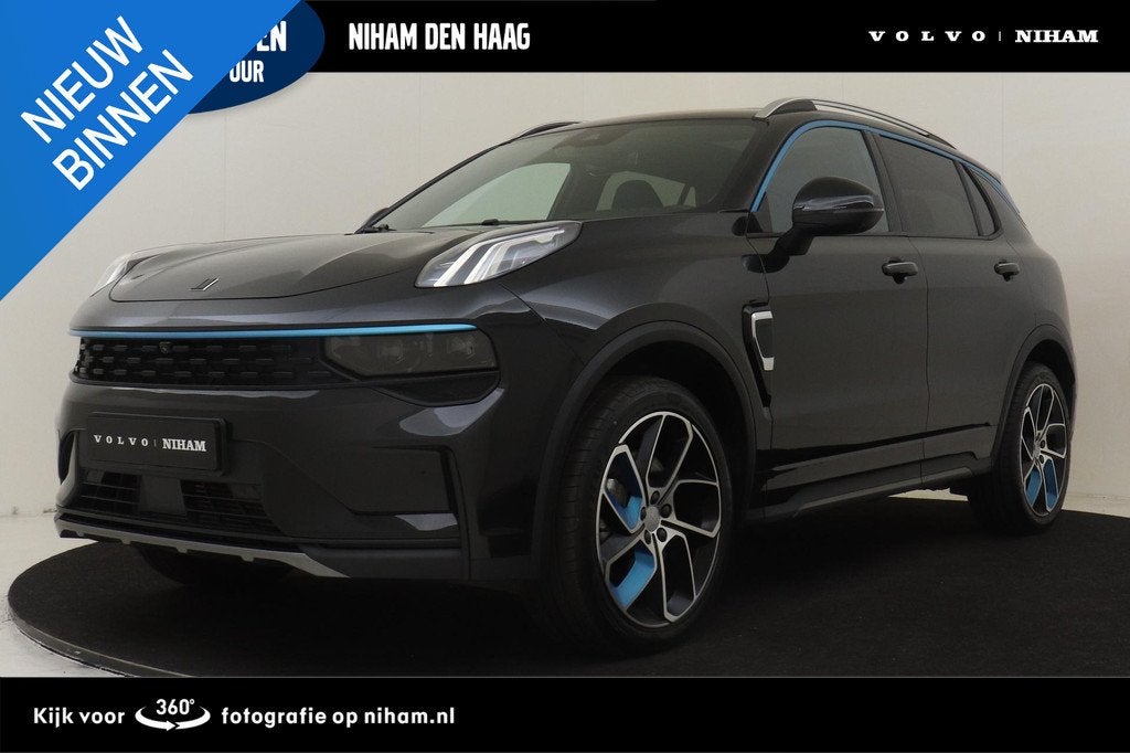 Lynk & Co 01 1.5 PHEV -PANO.DAK|ELEK.STOEL|HARMANINFINITY|36, Auto's, Lynk & Co, 12 maanden, Stof, Euro 6, Zwart
