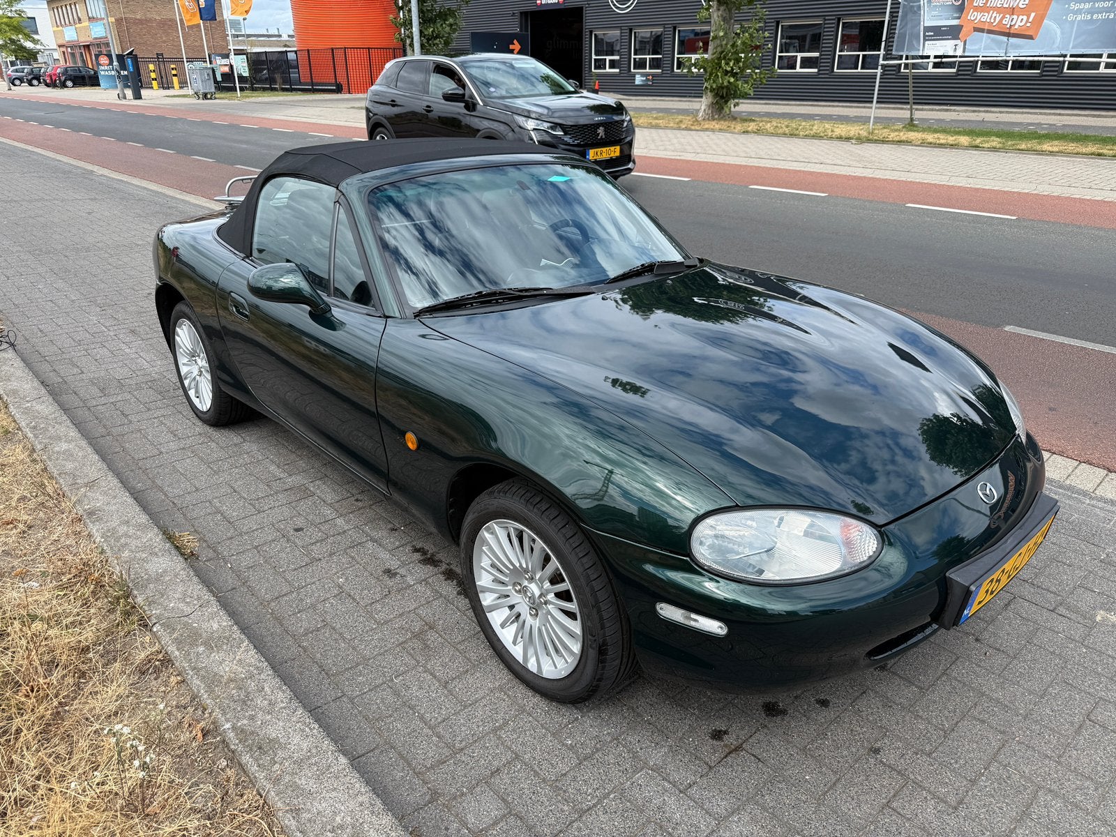 Mazda mx-5, Euro 2, Zwart, 4 cilinders, Cabriolet