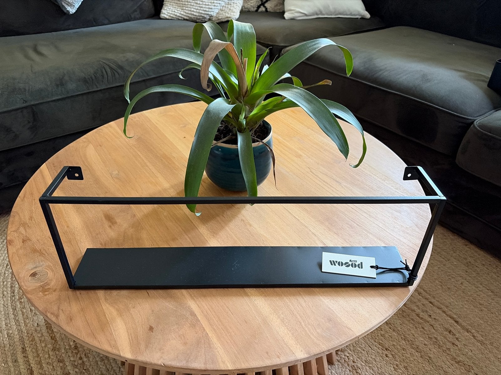 Zwart metalen wandrekje van Woood - 50x16x8cm, Huis en Inrichting, Woonaccessoires | Wandplanken en Boekenplanken, Ophalen of Verzenden