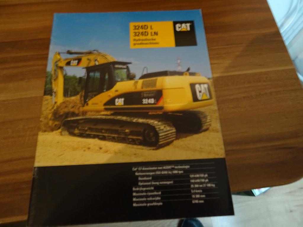 Caterpillar 324L/324DL EN 330L/330DL Rupskranen folders, Ophalen of Verzenden, Zo goed als nieuw, Folder