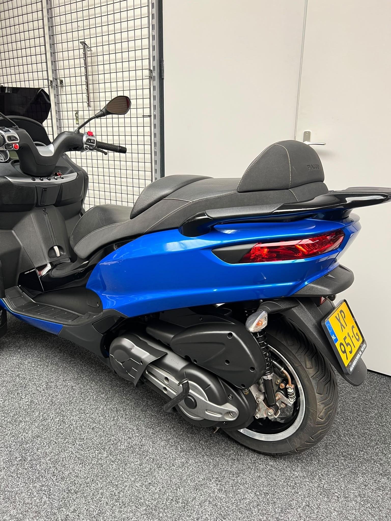 Piaggio MP3 500 LT Sport ABS, Scooter, 493 cc, Piaggio Vespa B.V., Minervum 7272
4817 ZM  Breda, NL