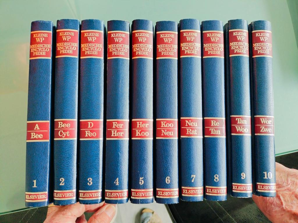 Kleine Winkler Prins Medische Encyclopedie - Complete Serie, Medisch, Complete serie, Ophalen of Verzenden, P. Fiedeldij Dop e.a.