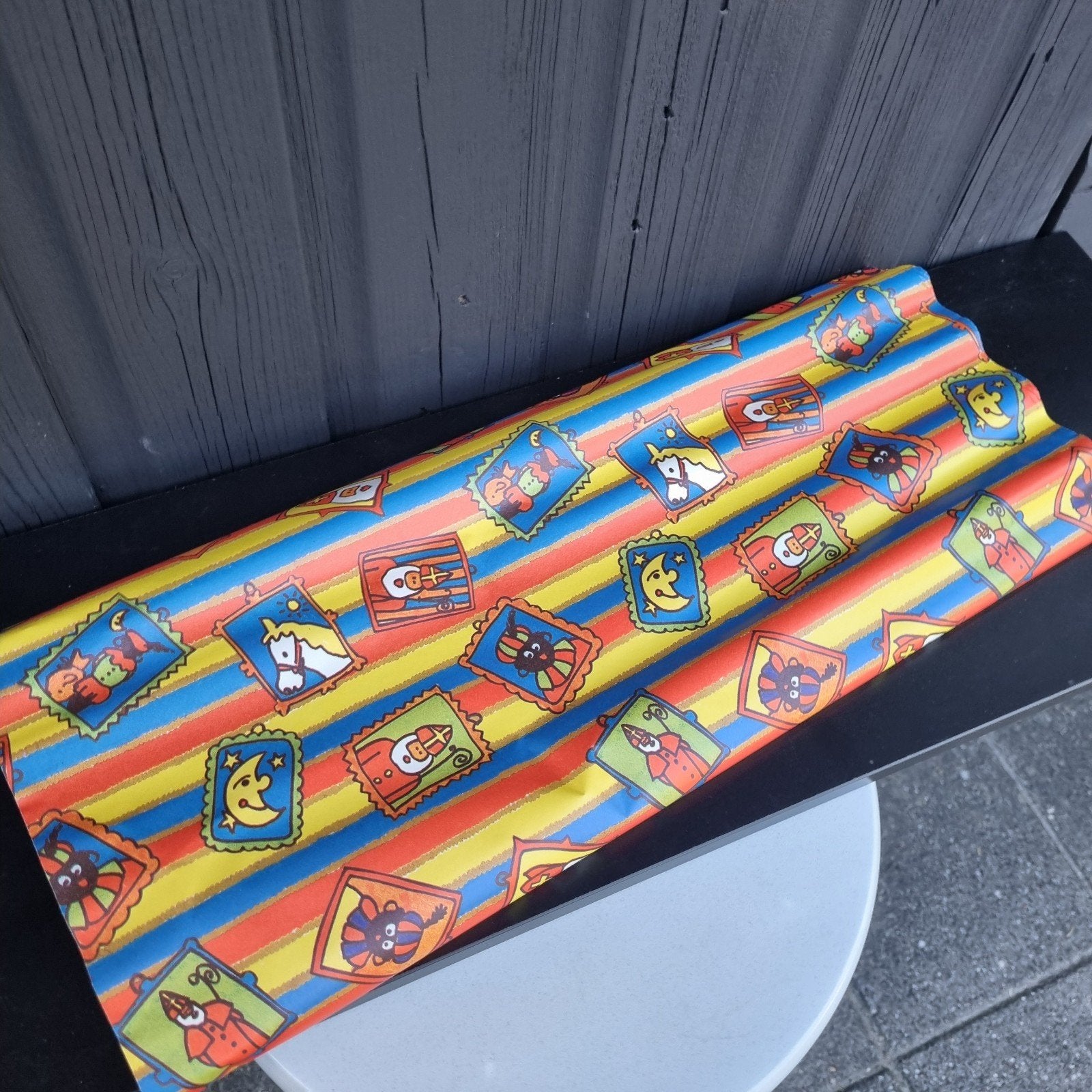 Sinterklaaspapier rol zwarte pieten nostalgisch traditioneel, Verzenden, Sqore Boutique, Sqoreboutique@gmail.com, NL
