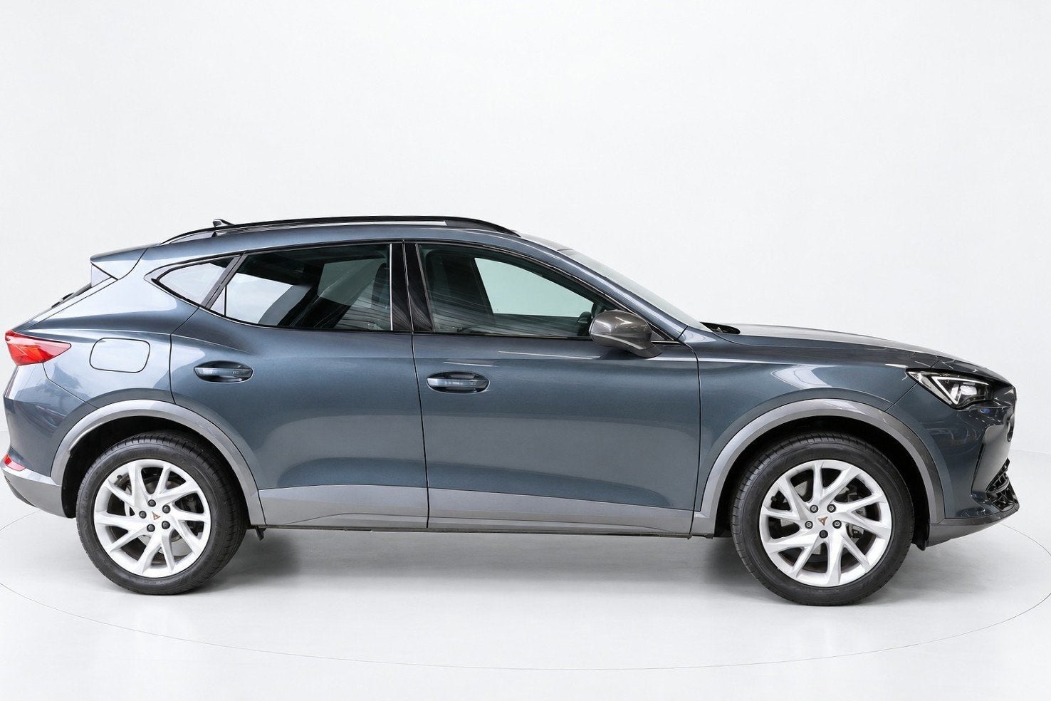 CUPRA Formentor 1.5 TSI|150PK|Navi|Camera|Ledmatrix|Rijassis, Auto's, Voorwielaandrijving, Dealer onderhouden, Zwart, 4 cilinders