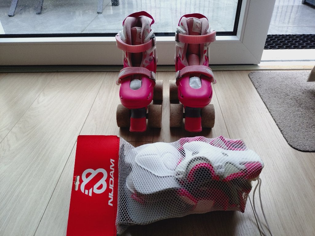 Nijdam rolschaatsen, maat 29-32, roze met beschermset, Kinderen en Baby's, Ophalen, Kinderen, Verstelbaar, Gebruikt