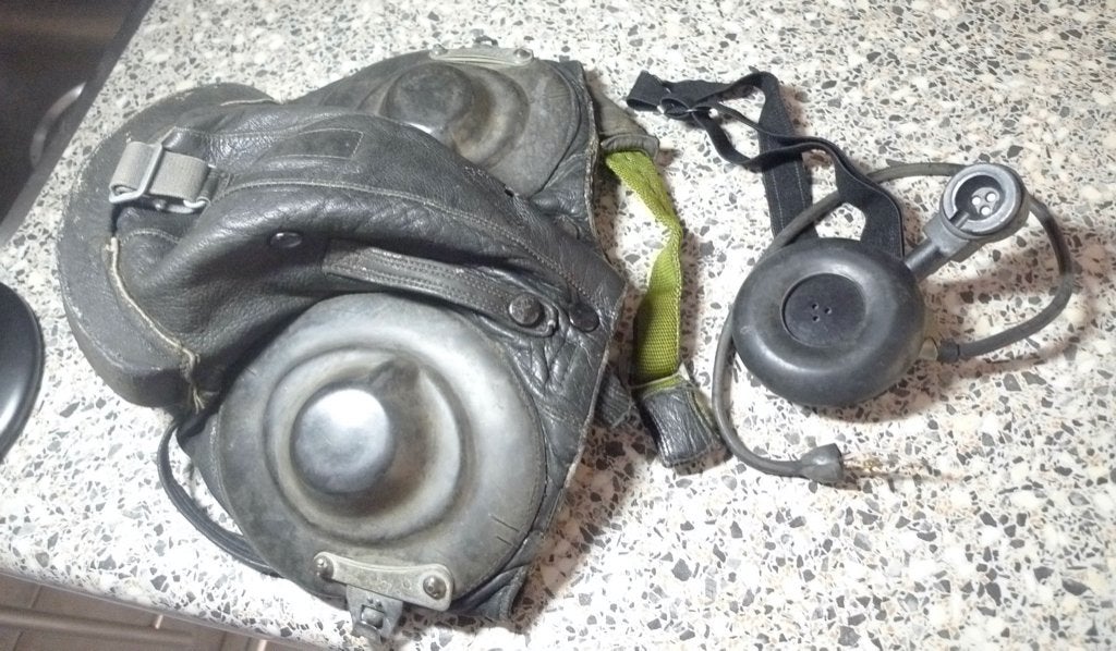 Sovjet-Russische tankhelm Koude Oorlog Moskou 1967, Verzamelen, Ophalen of Verzenden, Luchtmacht, Overige gebieden, Helm of Baret