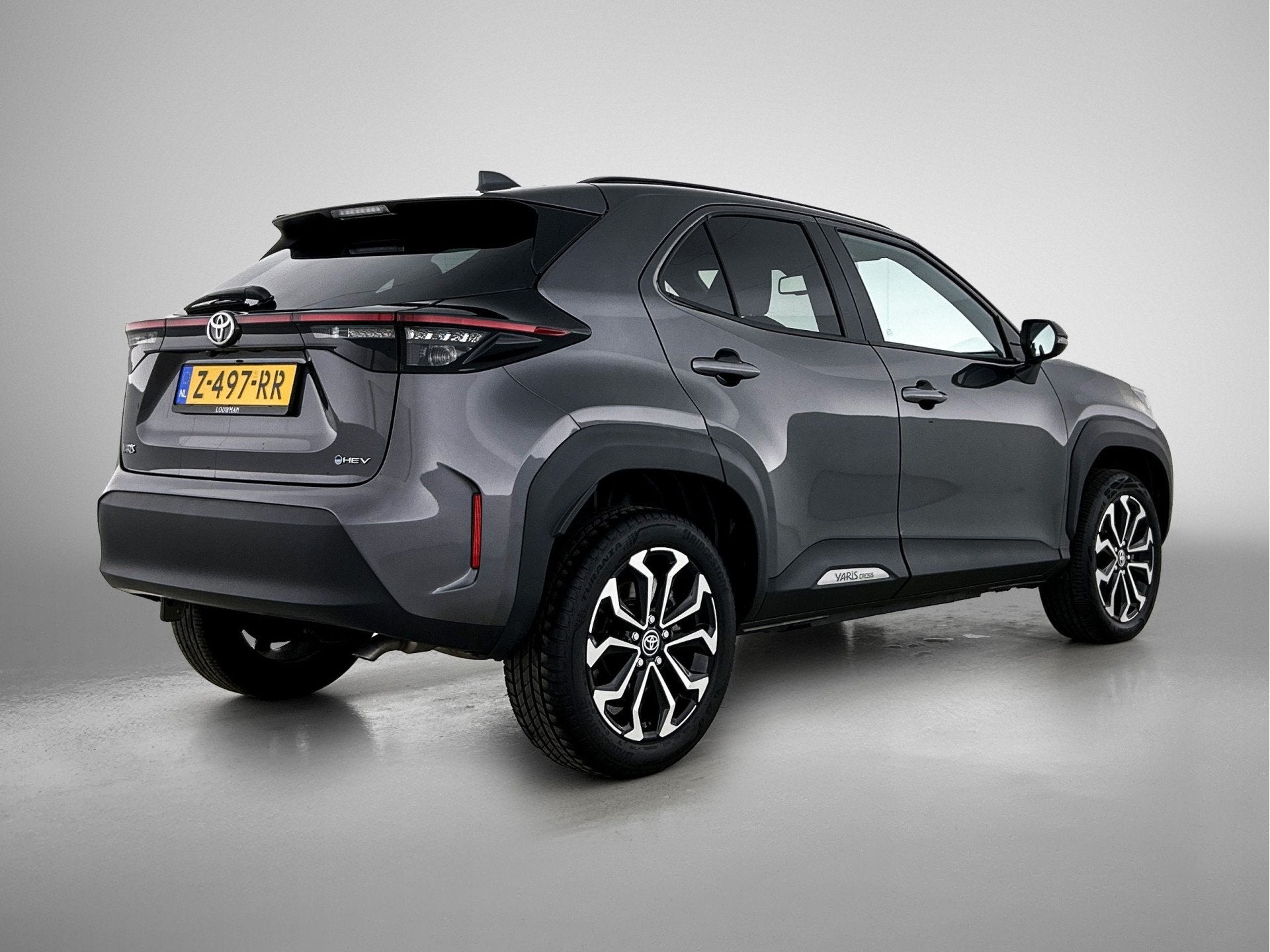 Toyota Yaris Cross 1.5 Hybrid 115 First Edition | Apple Carp, 12 maanden, Stof, Gebruikt, 116 pk