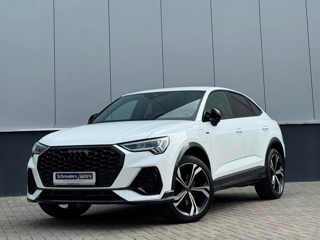 Audi Q3 Sportback 45 TFSI e S-Line Black Ed. ACC Carbon 360, Auto's, Audi, Automatische klimaatregeling, Gebruikt, Zwart, Leder en Stof