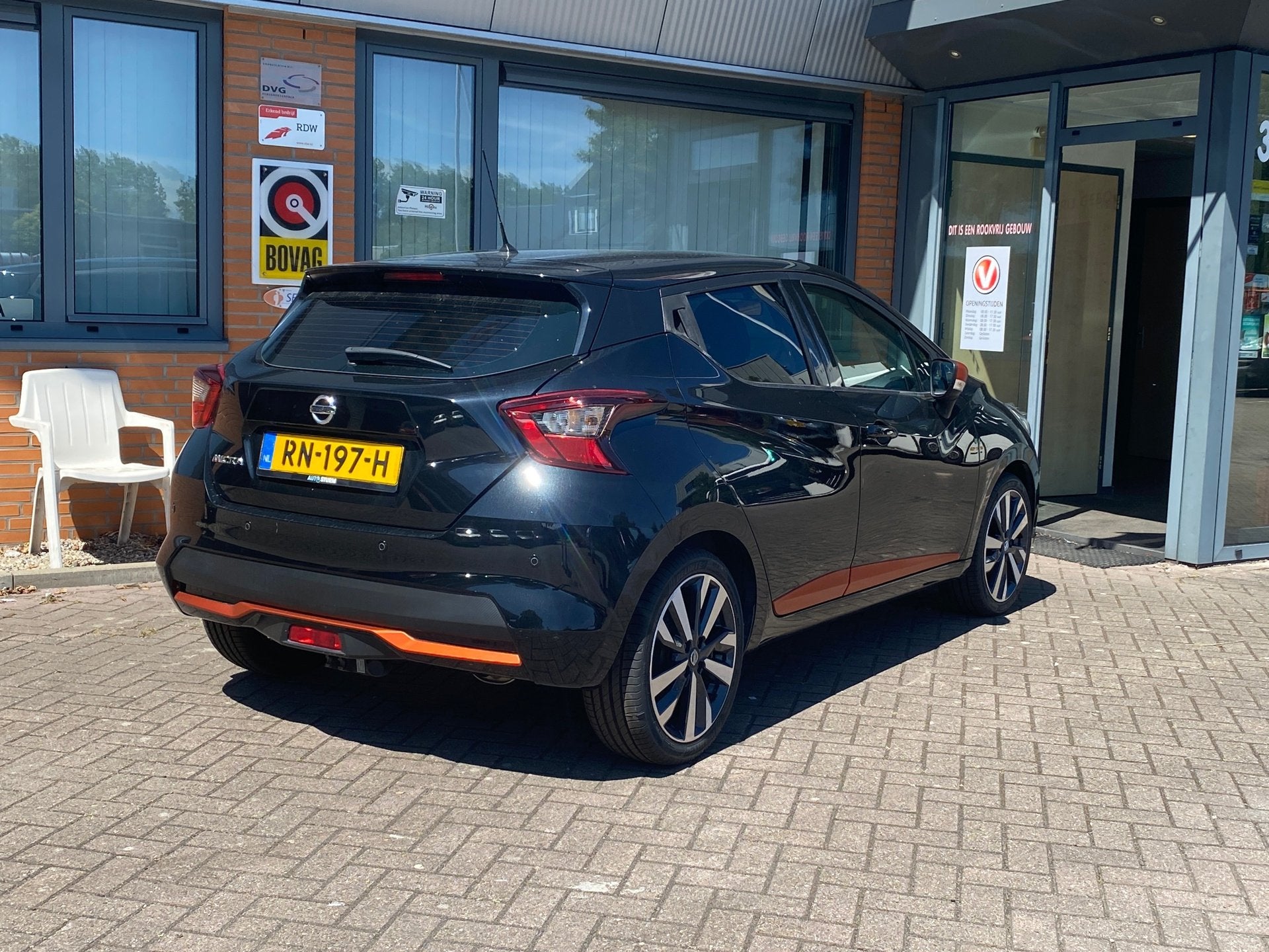 Nissan Micra 1.0L Acenta, Auto's, Nissan, Dealer onderhouden, Gebruikt, Alcantara, Zwart