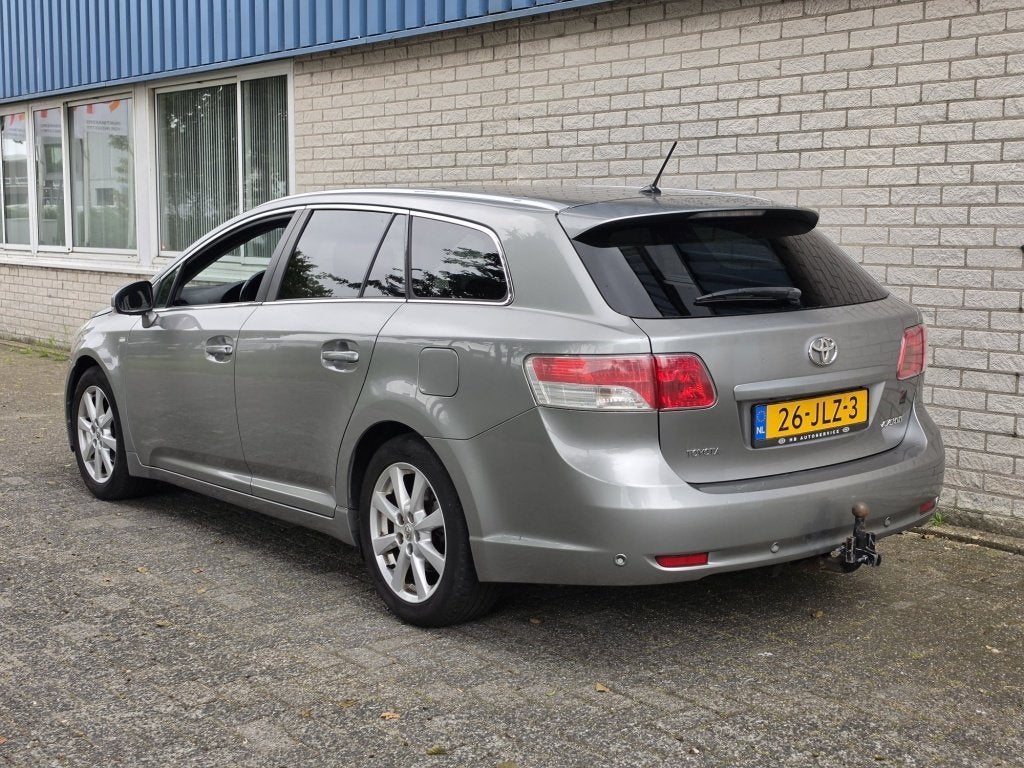 Toyota Avensis wagon 1.8 VVTi Panoramic (bj 2009), 1385 kg, 15 km/l, 4 cilinders, Origineel Nederlands